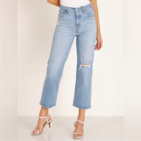 Levi’s Ribcage Straight Ankle Jeans Distressed Light Wash Size 26 - Picture 2 of 8